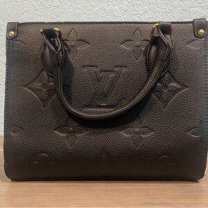 On The Go Tote In Black Monogram